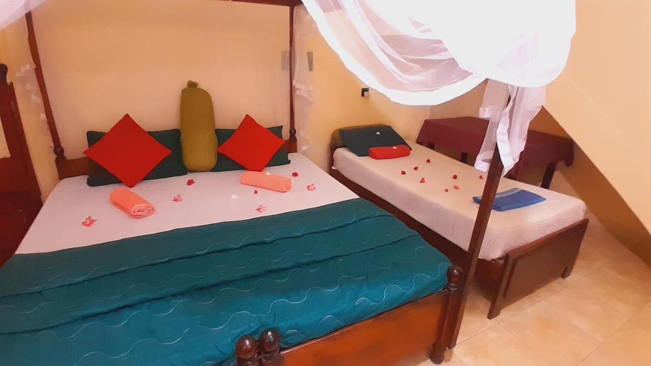 New Sea Lion Guest House Hikkaduwa Exterior foto
